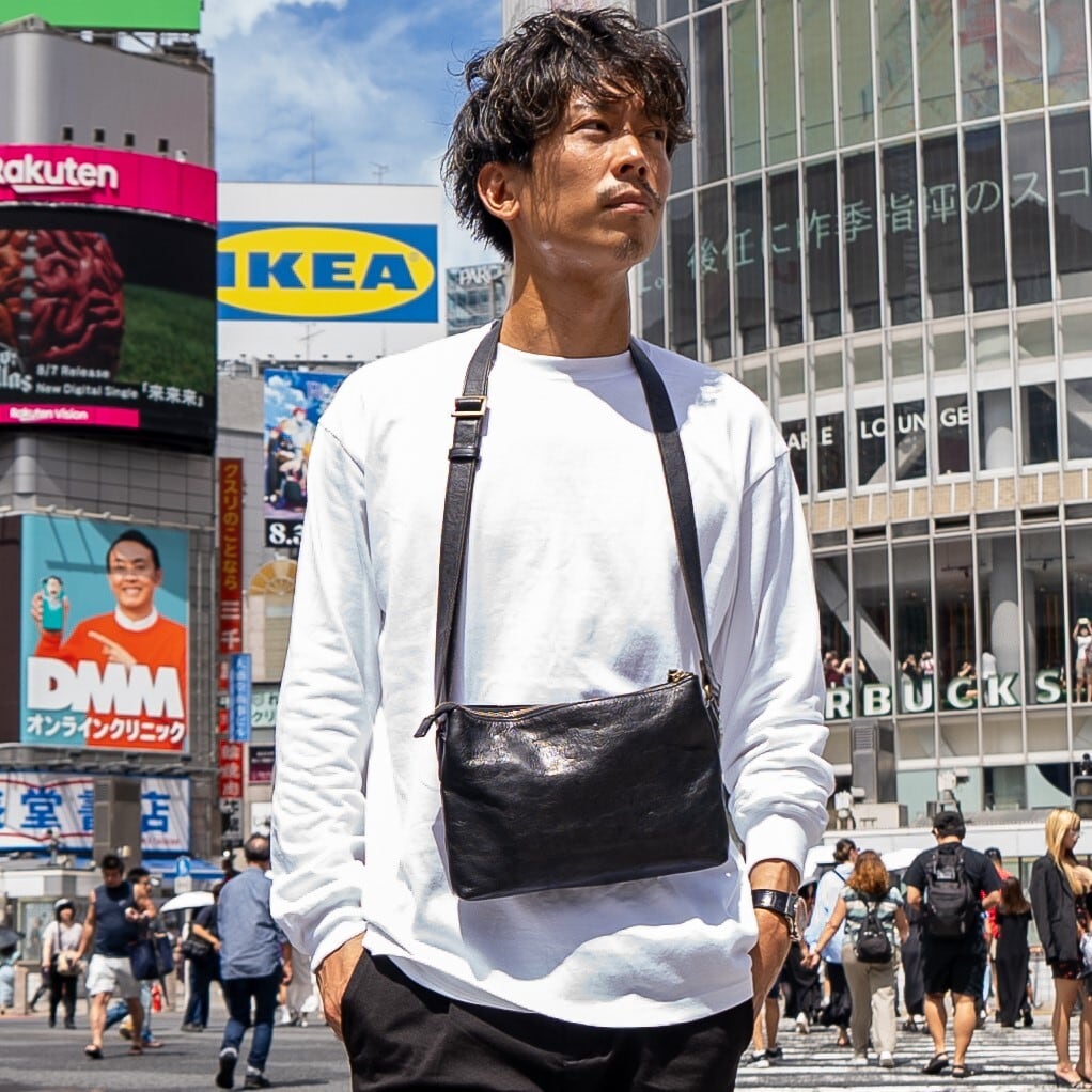 洒落た「本革ボディーバッグ」☆満足度99.4%☆