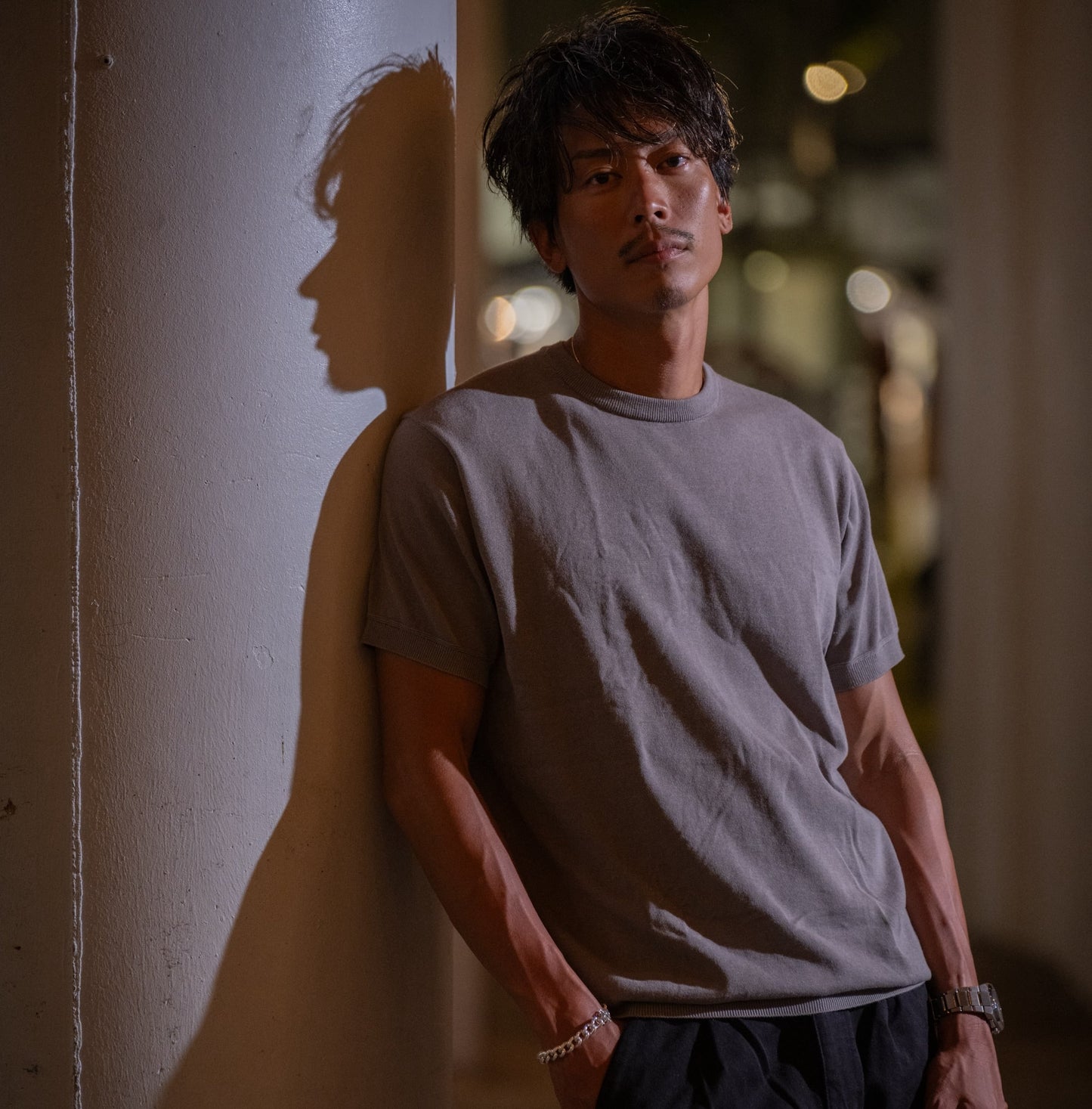 1枚で"サマ"になる「ラグジュアリーニット」