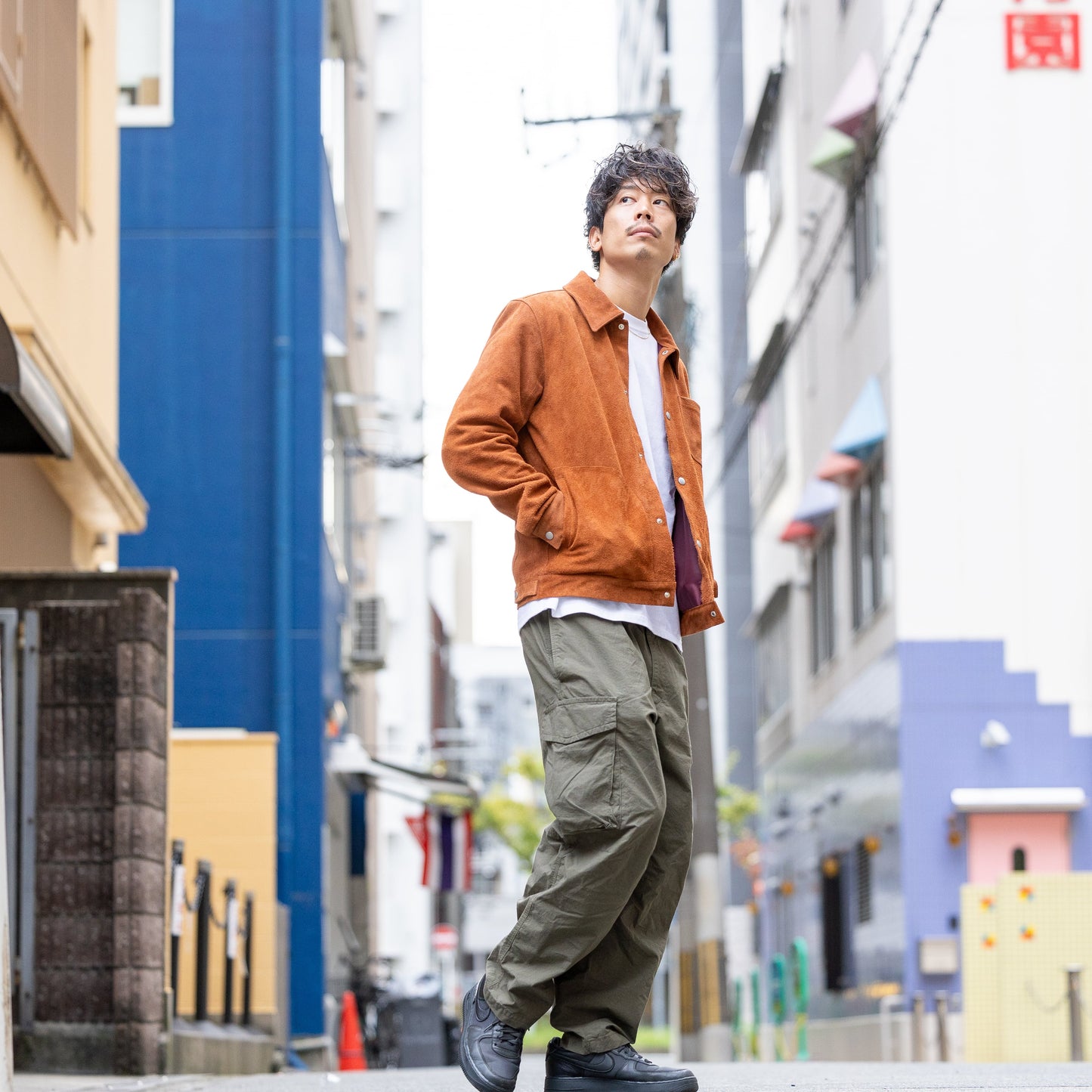 30代以上のための「上質"スウェード"ジャケット」
