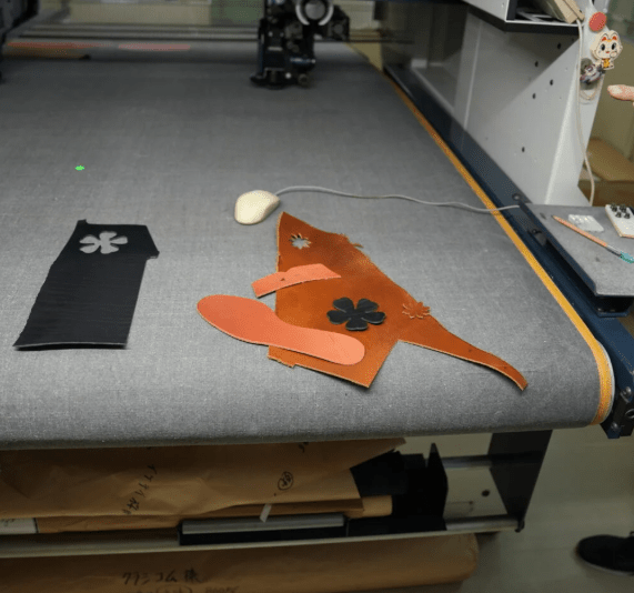 I went on a tour of a wallet factory. - Japan Made屋