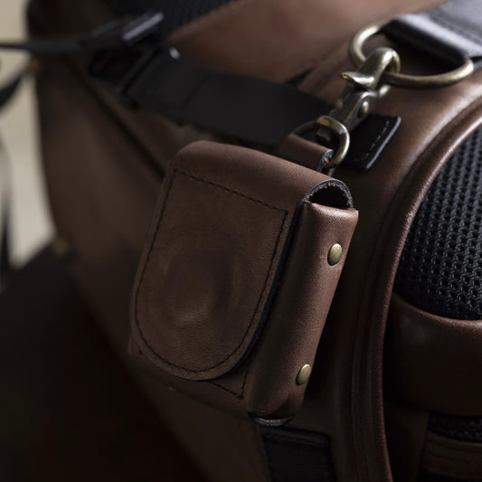 イヤホンケース「防水レザー × サステナブル」 長く使えるものを。小物から。