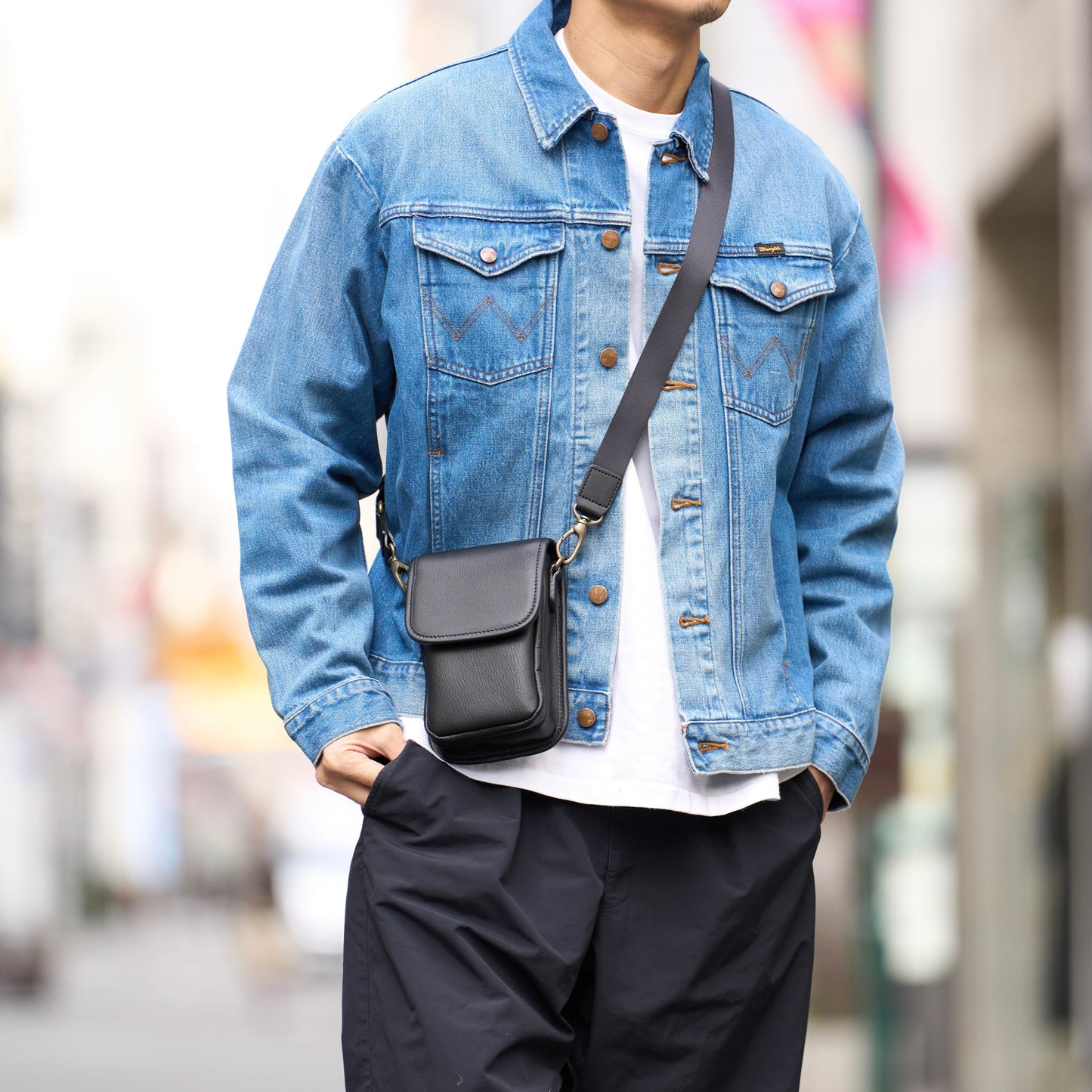 ミニマムなのに、最大限の使い勝手「クロスショルダーバッグ」