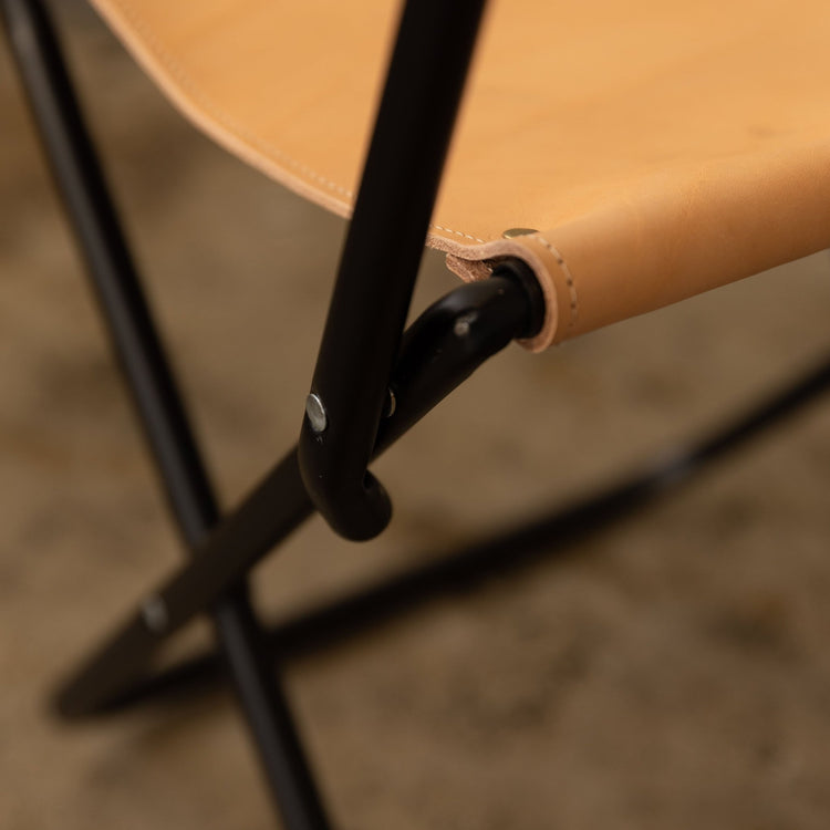 置くだけでお洒落な椅子「本革ミニチェア」 - Japan Made屋