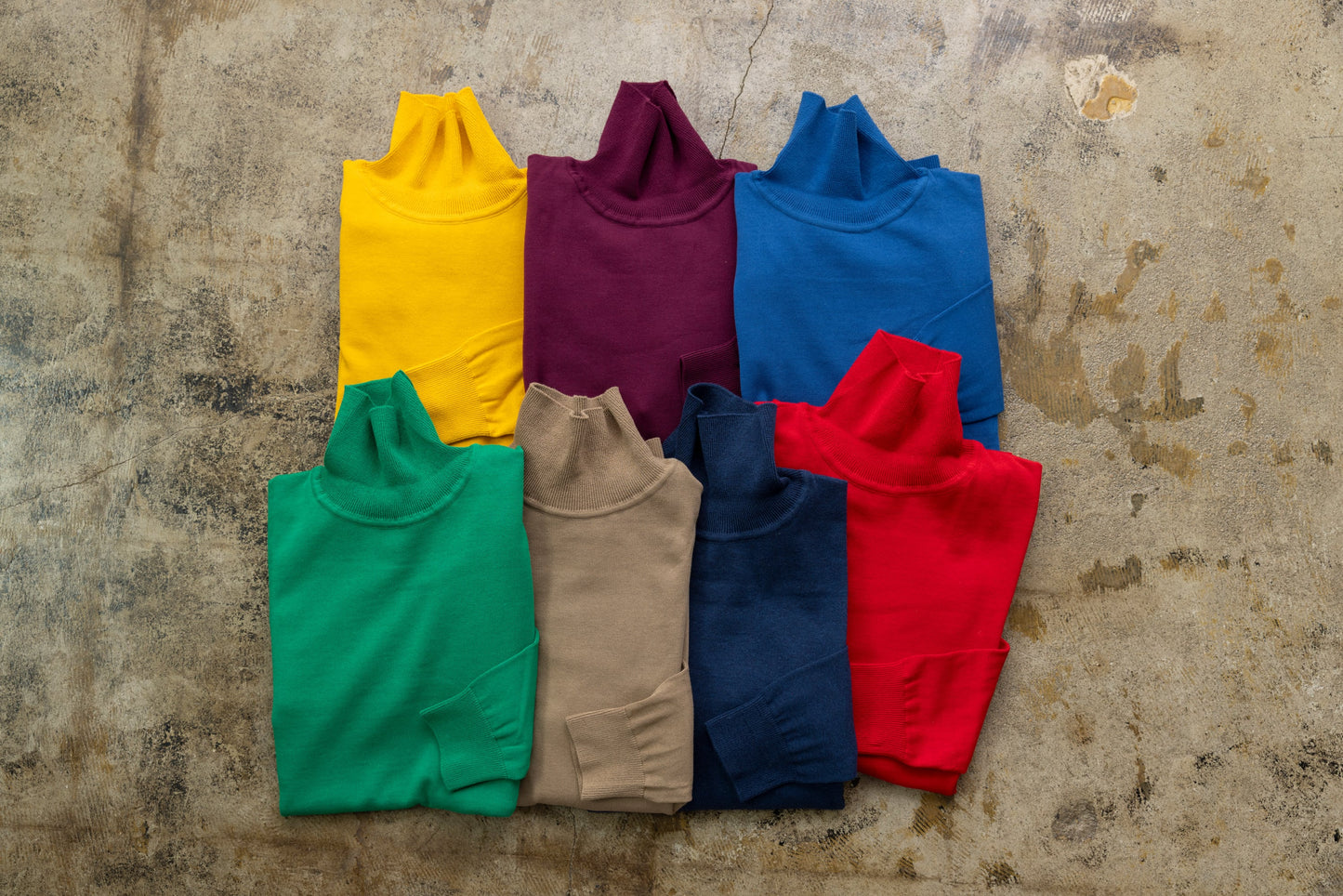 イタリア直輸入の「上品を演出する"タートルネック"」