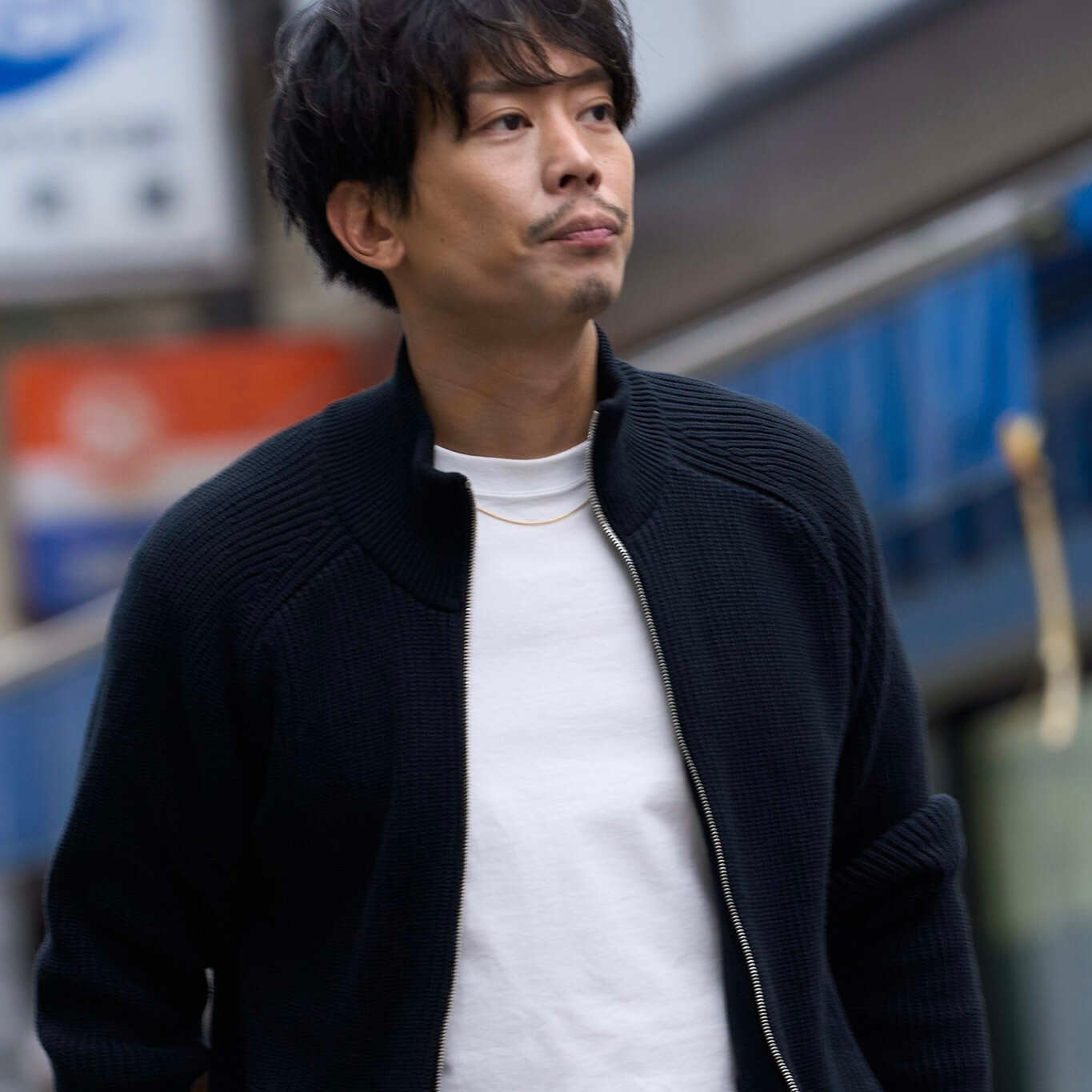 休日のOFFも、仕事のONも。大人の「ドライバーズニット」