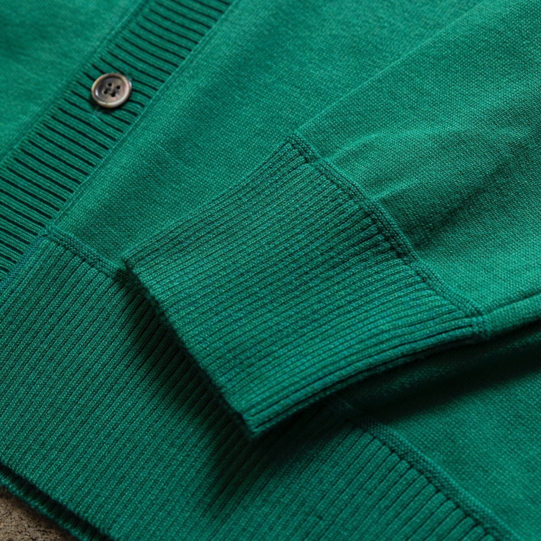 カシミヤ&コットン 着るとなぜか褒められる「上品な"カーディガン」