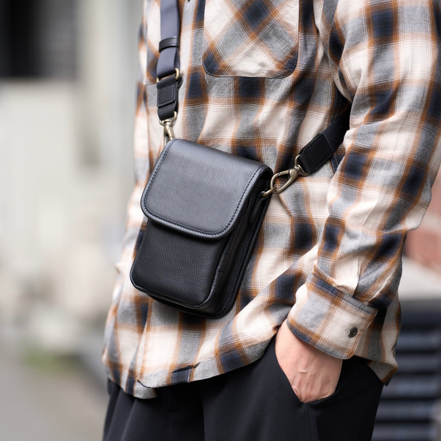 ミニマムなのに、最大限の使い勝手「クロスショルダーバッグ」