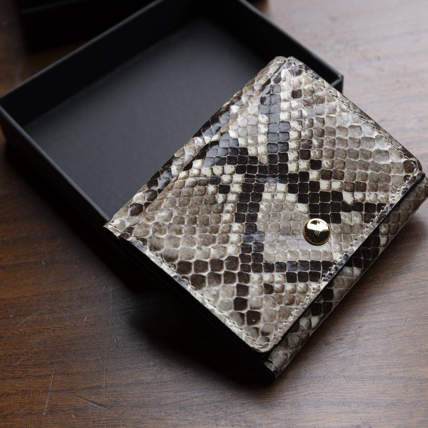 スペシャル版 三つ折り財布〜パイソン革〜