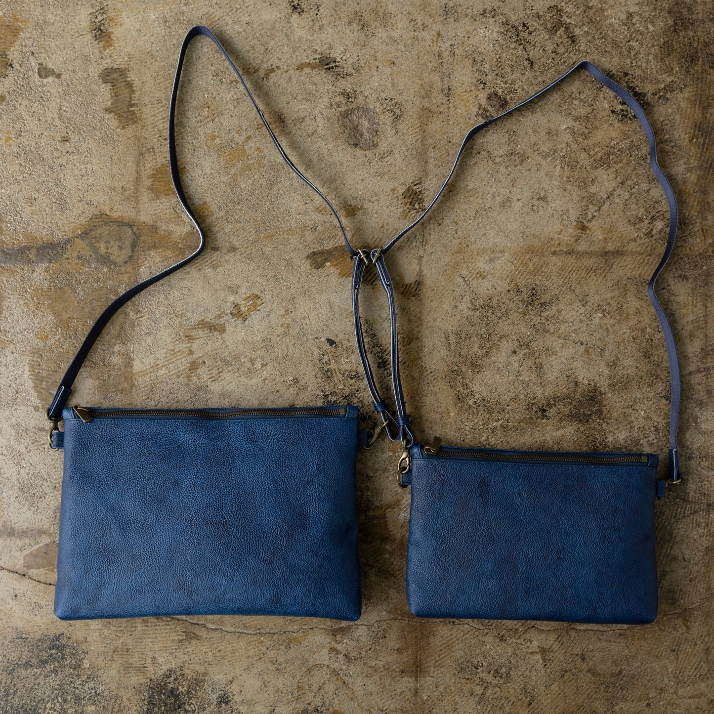 革のダイヤ「黒桟革ショルダーバッグ」（戦国時代から続くレザー）