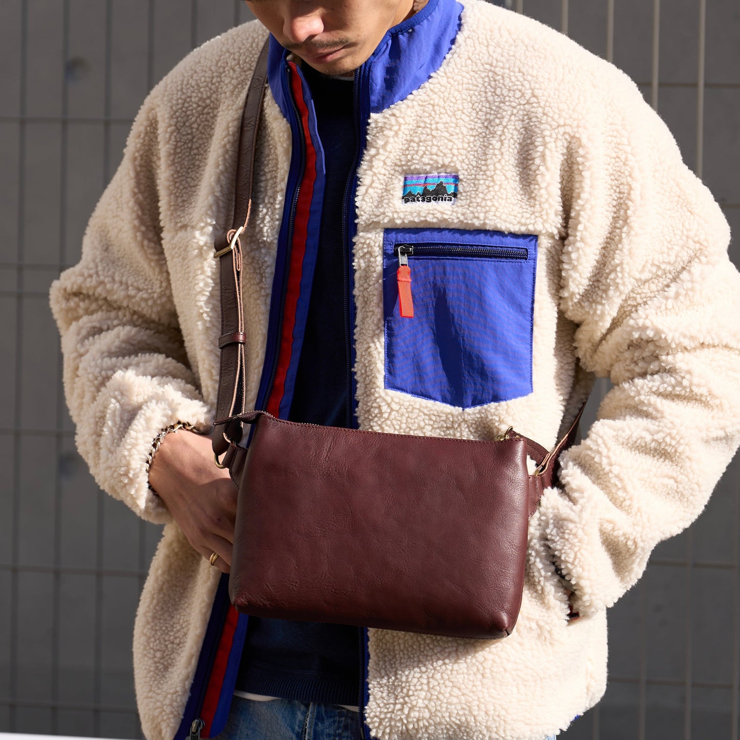 洒落た「本革ボディーバッグ」☆満足度99.4%☆