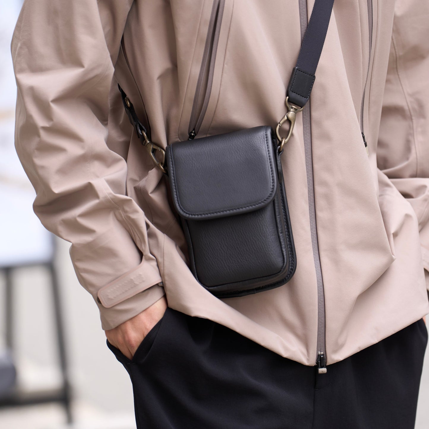 ミニマムなのに、最大限の使い勝手「クロスショルダーバッグ」