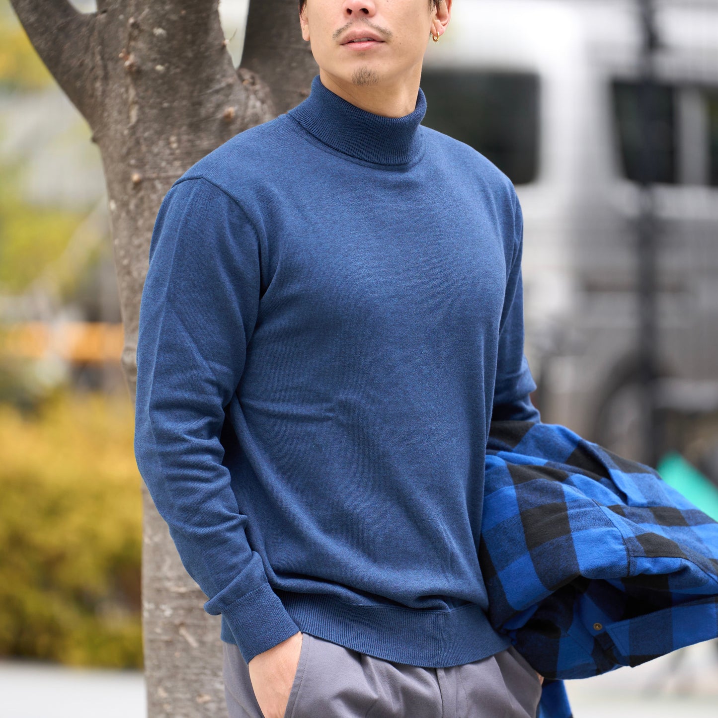 イタリア直輸入の「上品を演出する"タートルネック"」